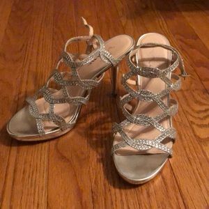 High heels never been worn size 8